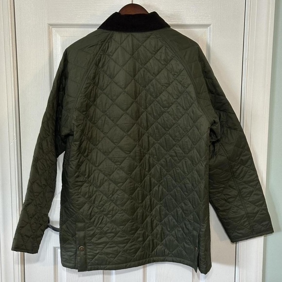 Barbour Sage Quilted Jacket with Dark Collar - Picture 2 of 5